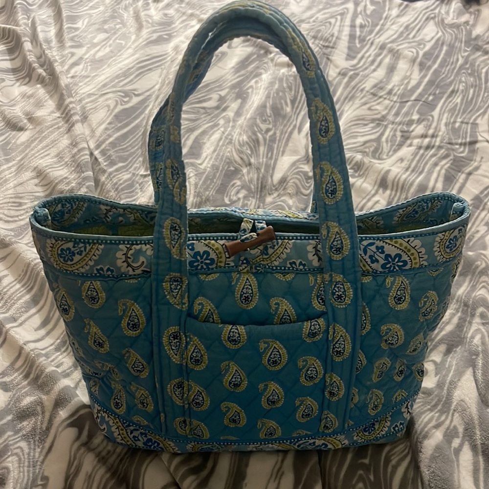 2 Vera Bradley Bags - Picture 10 of 16